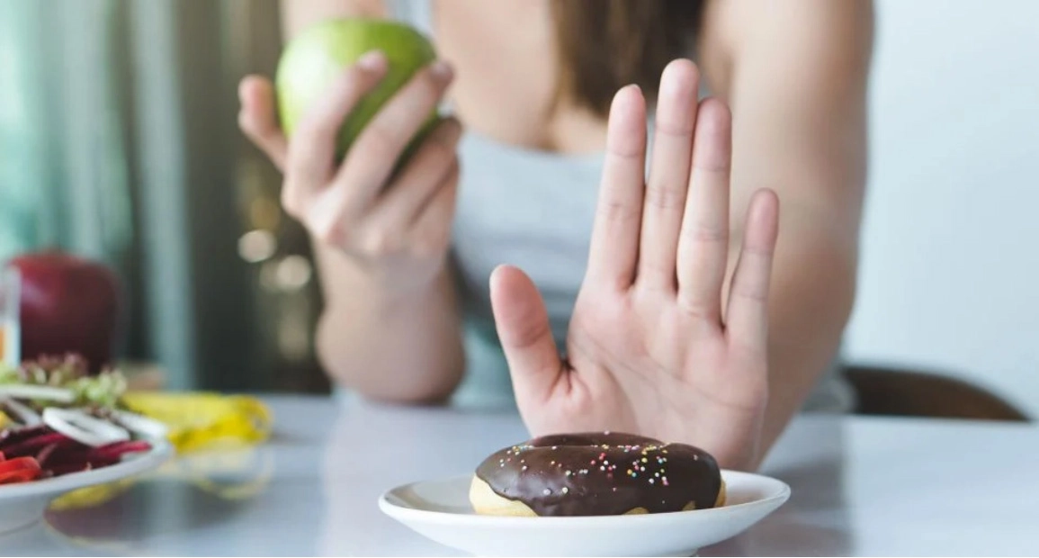 What Foods and Drinks Should I Avoid After Getting Veneers?